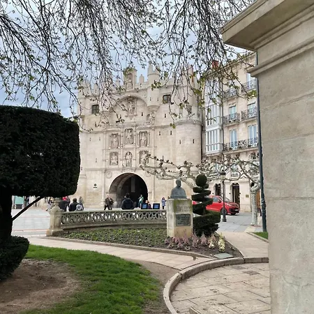 El Escondite De La Catedral Vivienda De Uso Turistico Vut 09-612 Burgo